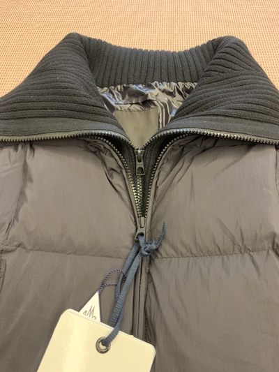 ハイクオリティダウンジャケット背面デザイン